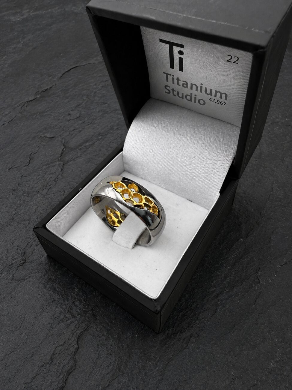 Honeycomb titanium & gold band